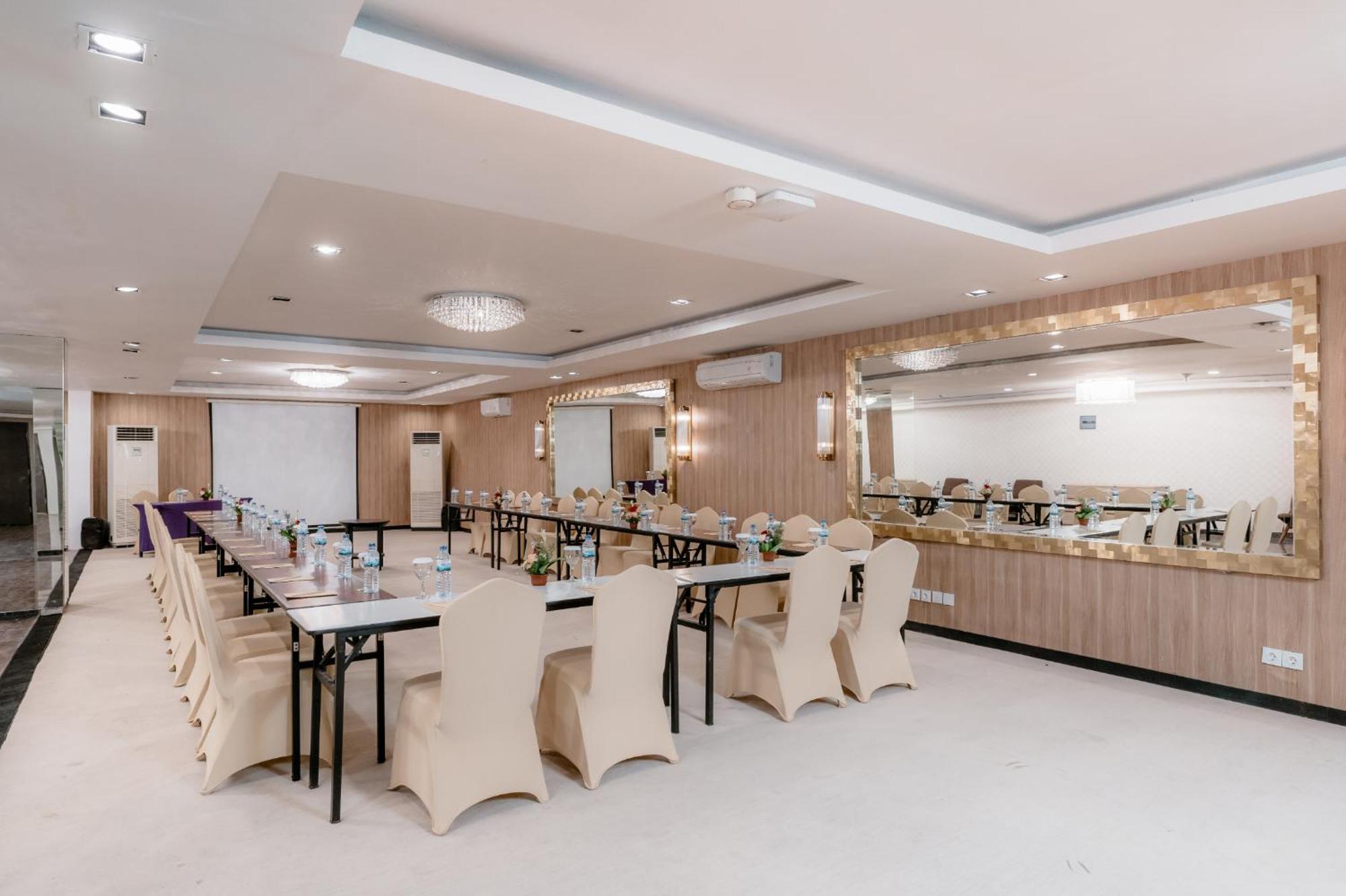 Amaroossa Suite Bali Nusa Dua  Buitenkant foto